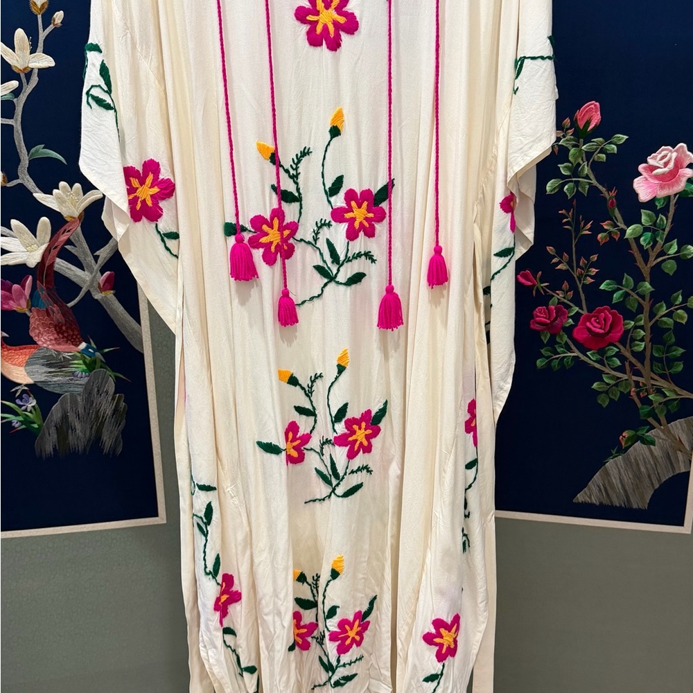Sold  elsewhere Spell  Sayulita Kaftan with Pink and Green Embroidery Size S/M - Picture 13 of 13